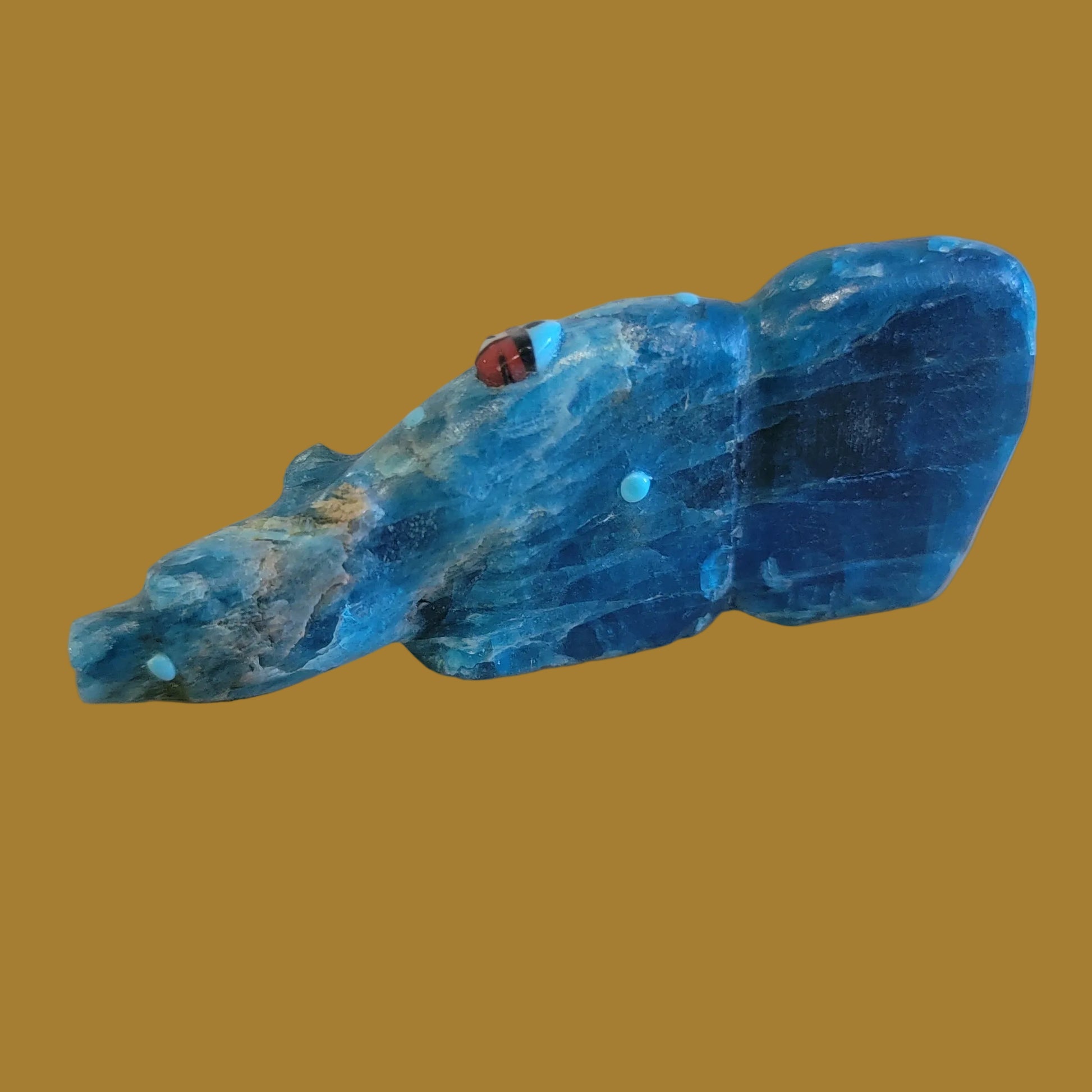 Blue Optic Hunting Bear w/ Zuni Sun Zuni Fetish