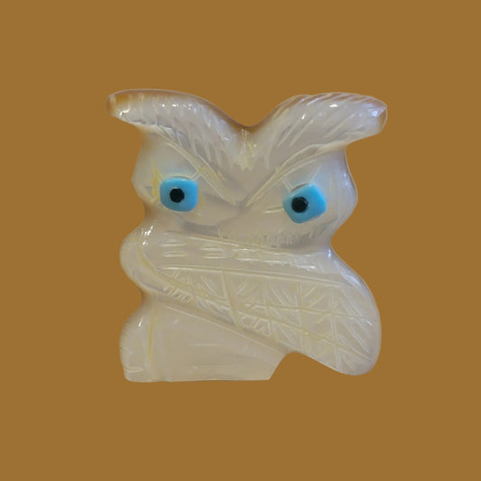 Mother of Pearl/Gold Lip Shell Zuni Fetish Owl