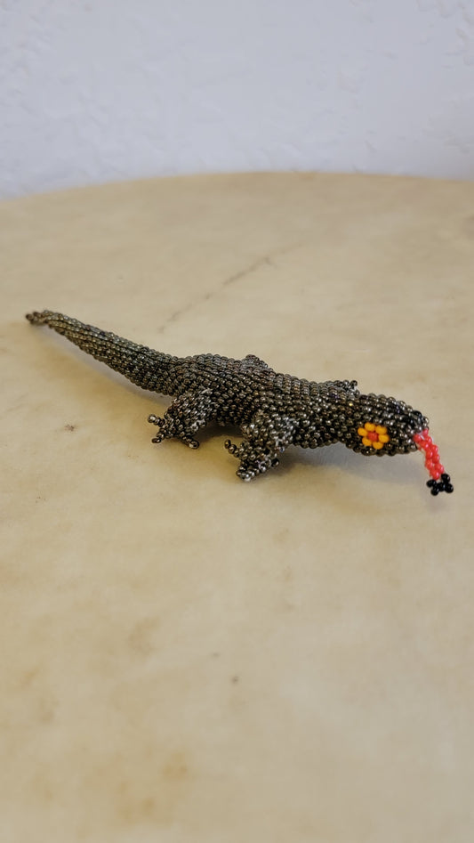 Fully Beaded Zuni Long Tailed Leaping Lizard Indian Beadwork