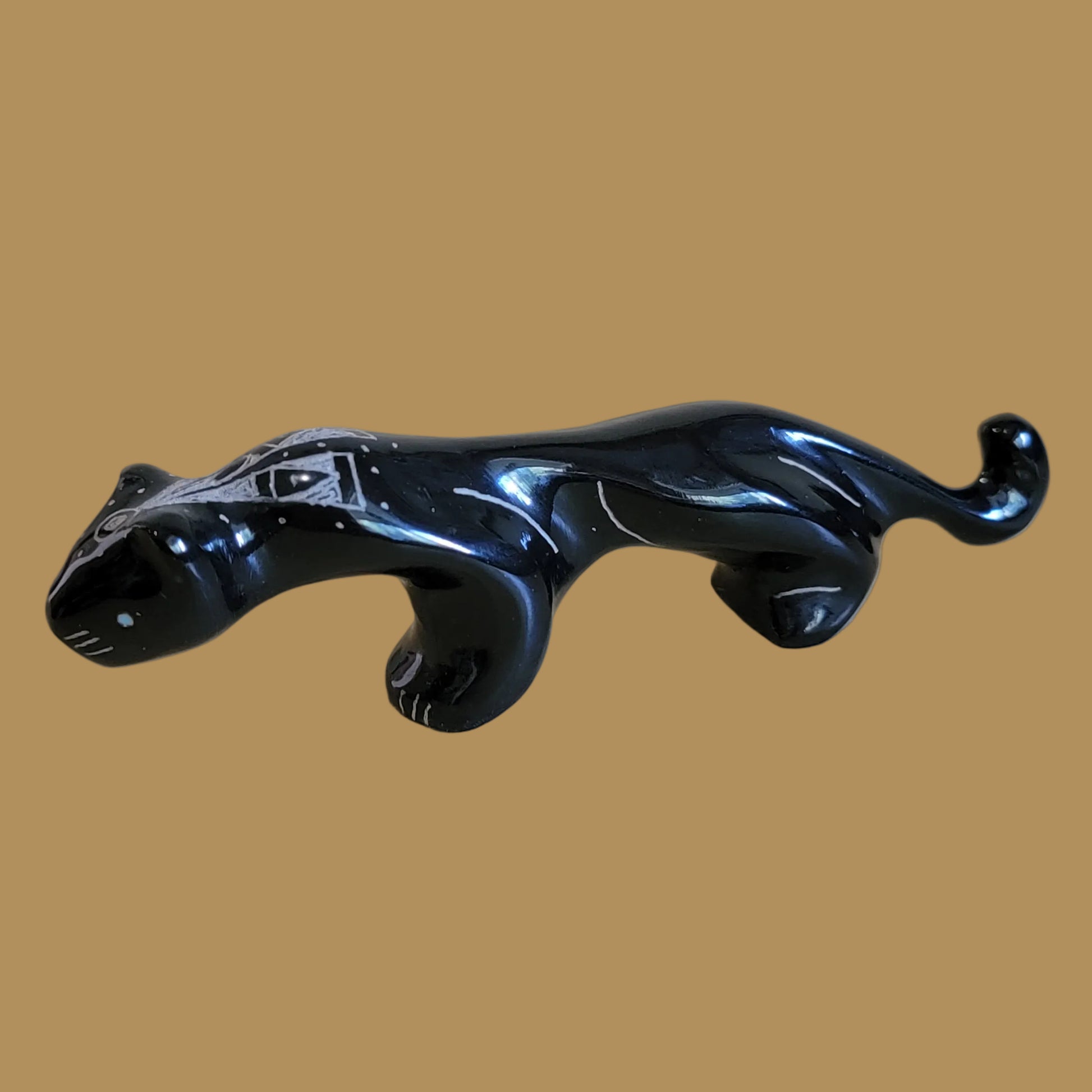 Etched Black Marble Panther/Puma Zuni Fetish