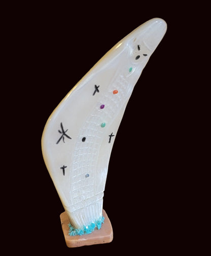 Elegant Mother of Pearl/Gold Lip Double Sided Zuni Corn Maiden Zuni Fetish