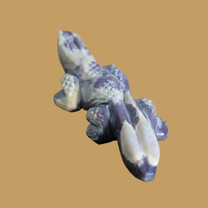 Navajo Violite Leapin' Lizard Zuni Fetish