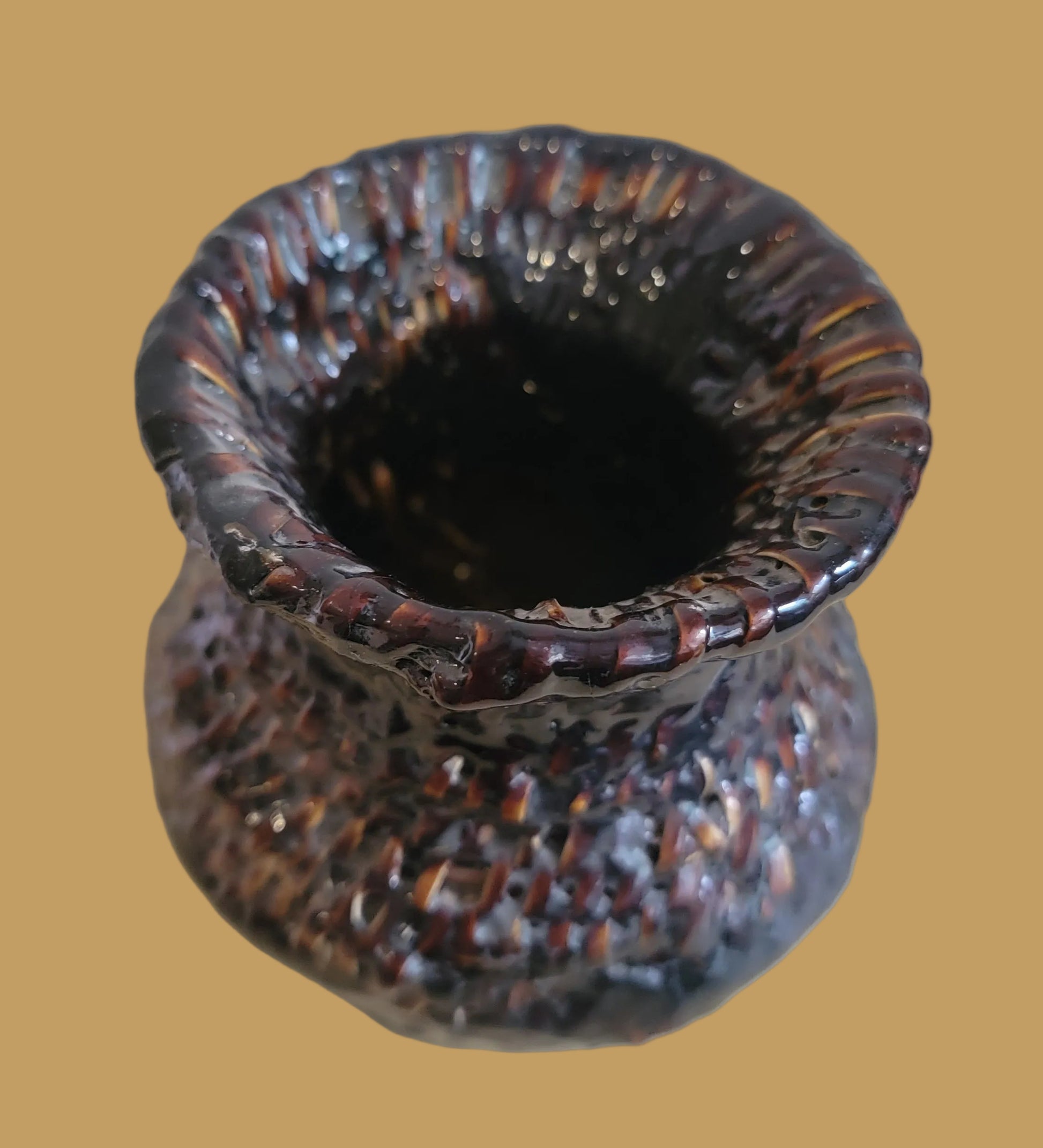 Navajo Traditional Pine Pitch Indian Basket