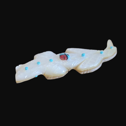 Mother of Pearl Shell Lizard w/ Sun Symbol Zuni Fetish