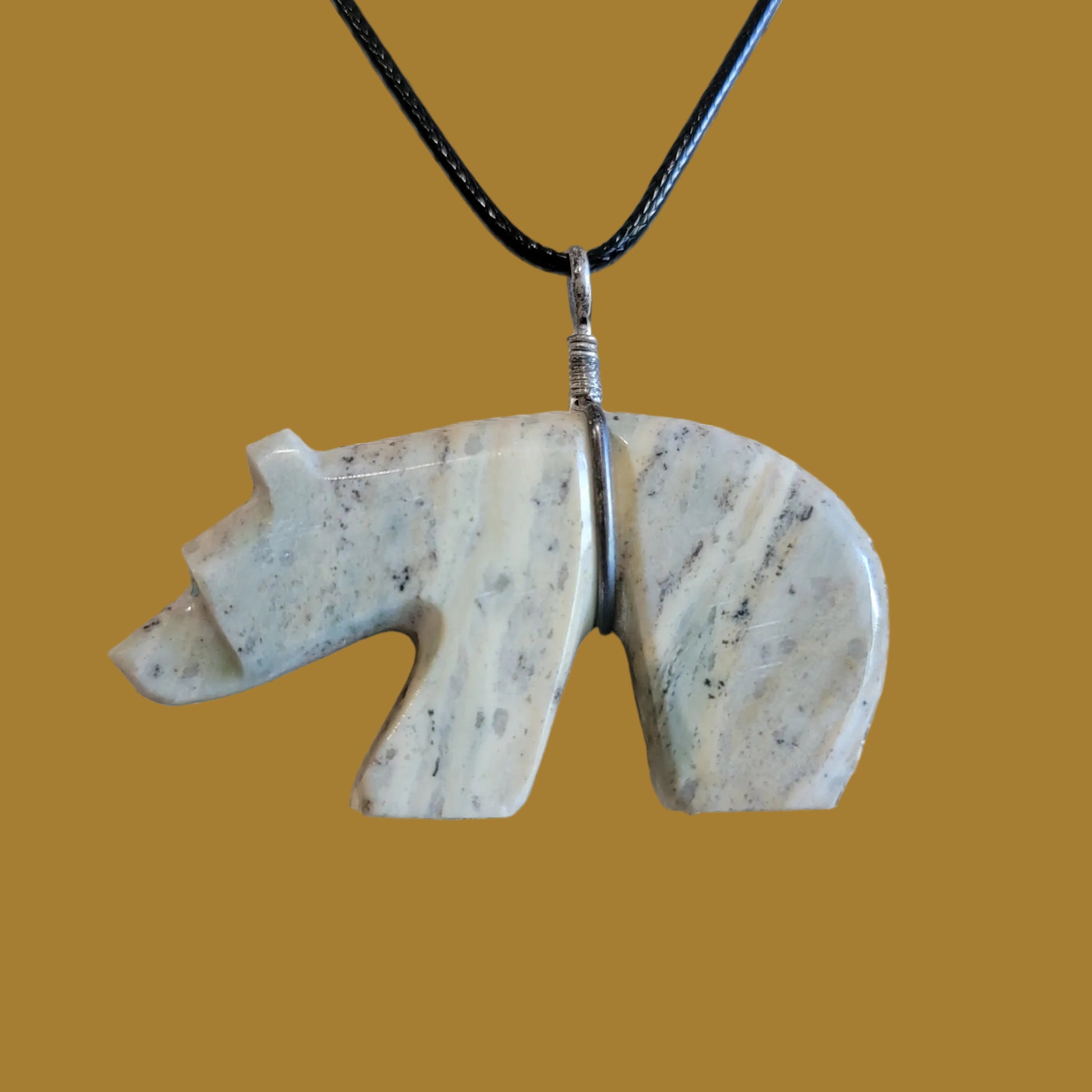 Serpentine Zuni Fetish Bear Pendant Indian Jewelry