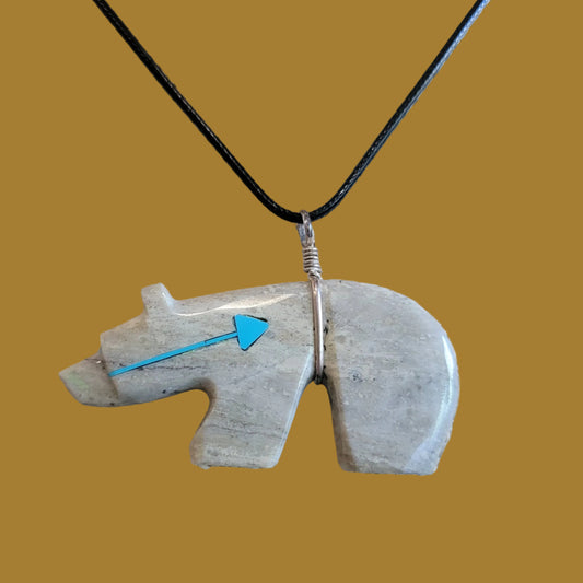 Poweful Zuni Fetish Bear Pendant Indian Jewelry