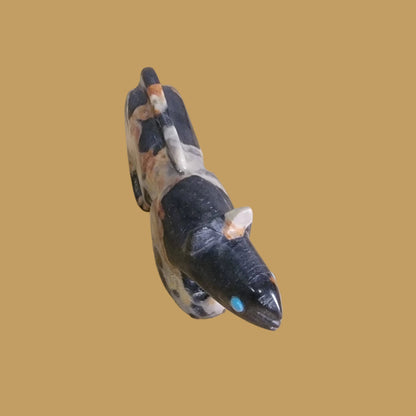 Sleek Orca Agate Mountain Lion Zuni Fetish