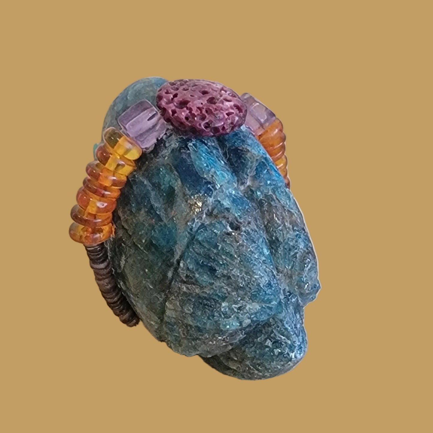 Elegant Apatite Messenger Bird w/ Fancy Bundle Zuni Fetish
