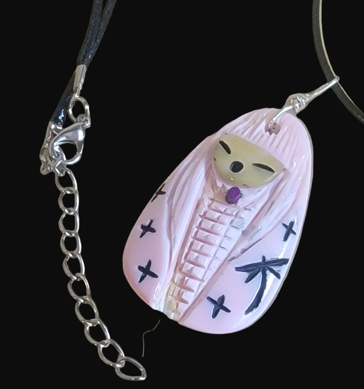 Elegant Pink Conch Shell Zuni Fetish Maiden Pendant Indian Jewelry