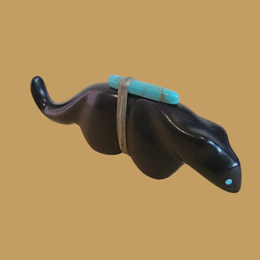 Sleek Black Jet Mountain Lion Zuni Fetish