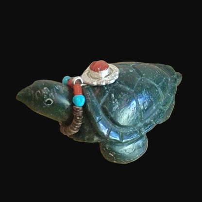 Amazing and Realistic looking Sea Tortoise w/Coral and Sterling Necklace Zuni Fetish