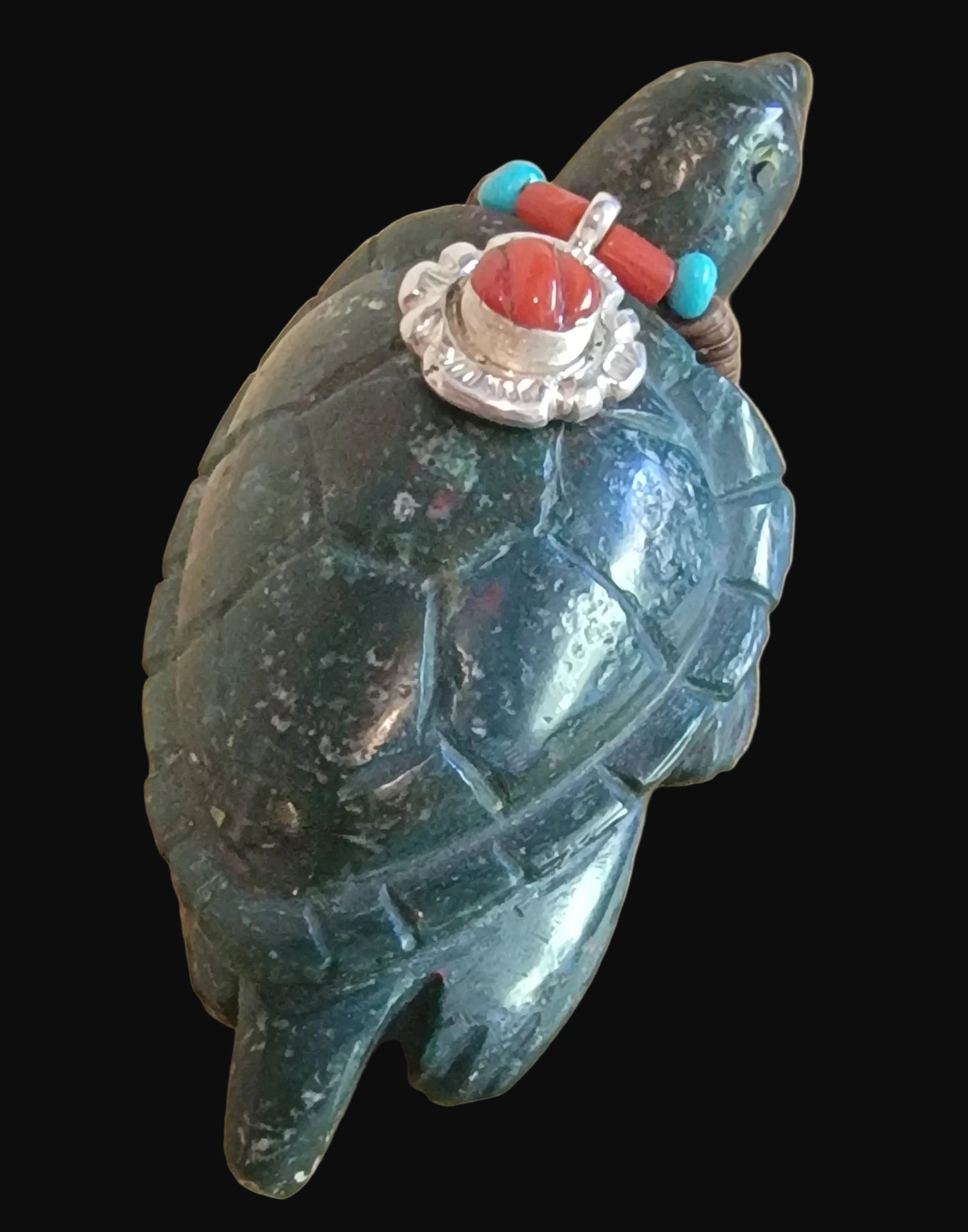 Amazing and Realistic looking Sea Tortoise w/Coral and Sterling Necklace Zuni Fetish