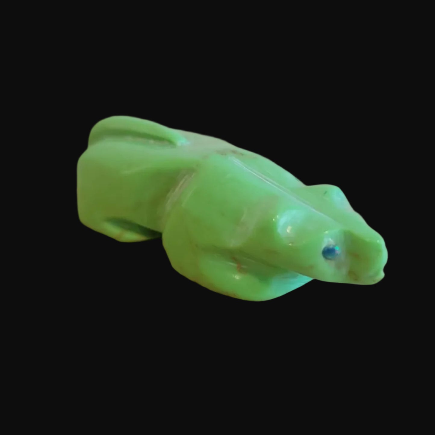 Gaspeite Mountain Lion w/Opal Eyes Zuni Fetish