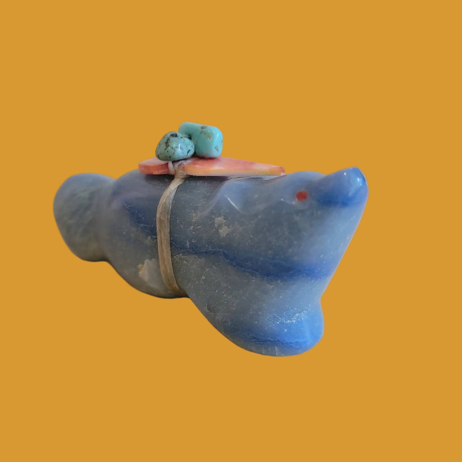 Adventurine Wolf w/Pack Zuni Fetish