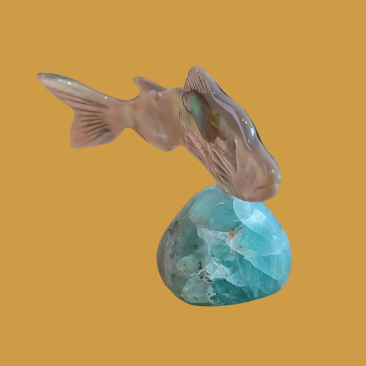 Silver Lip Shell Fish w/Fluorite Base Zuni Fetish