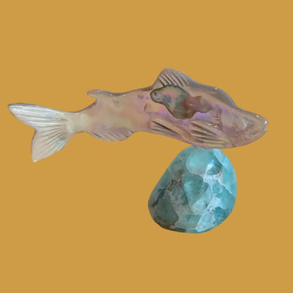 Silver Lip Shell Fish w/Fluorite Base Zuni Fetish