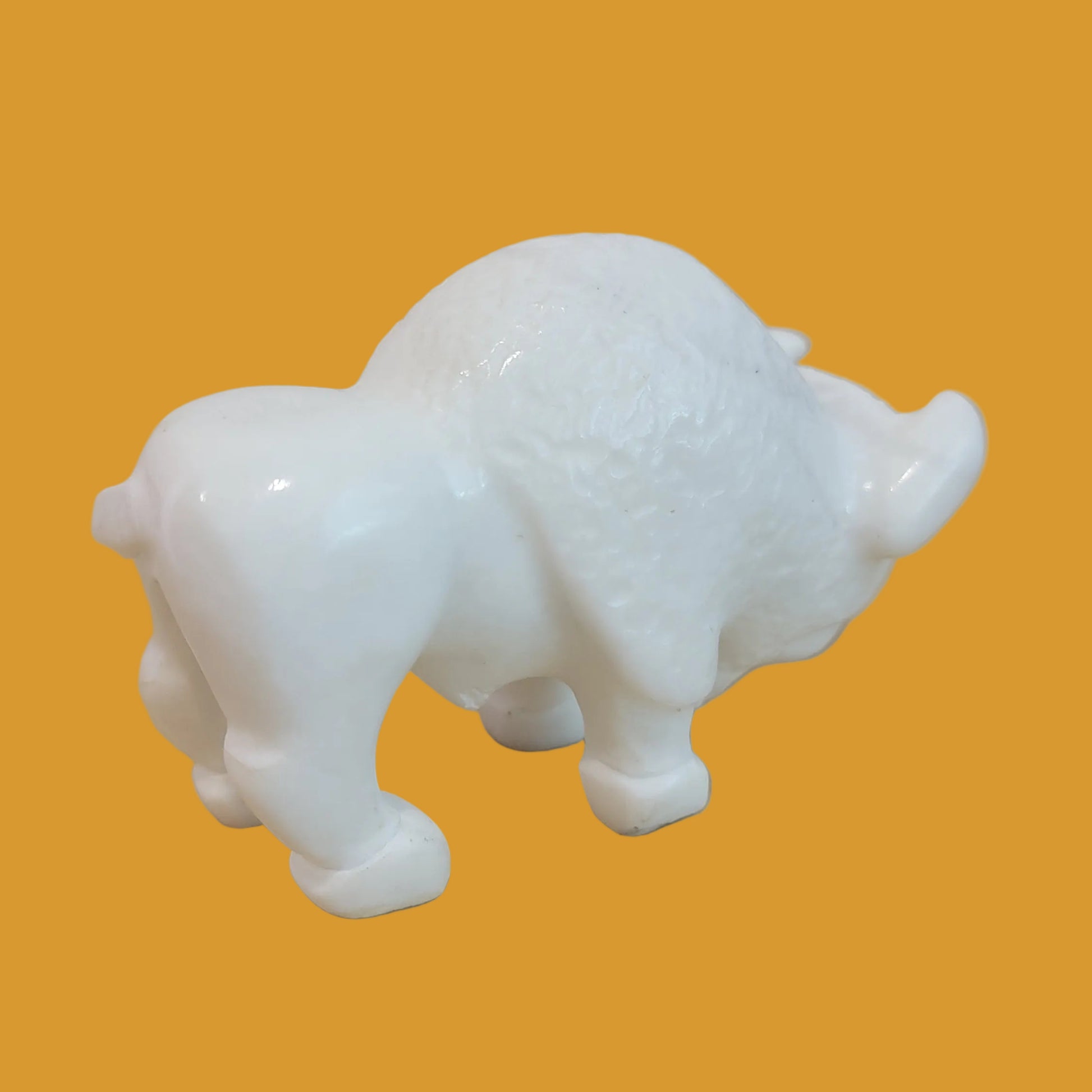 Powerful White Vision Bison/Buffalo w/ Inlaid Bear Paw Zuni Fetish