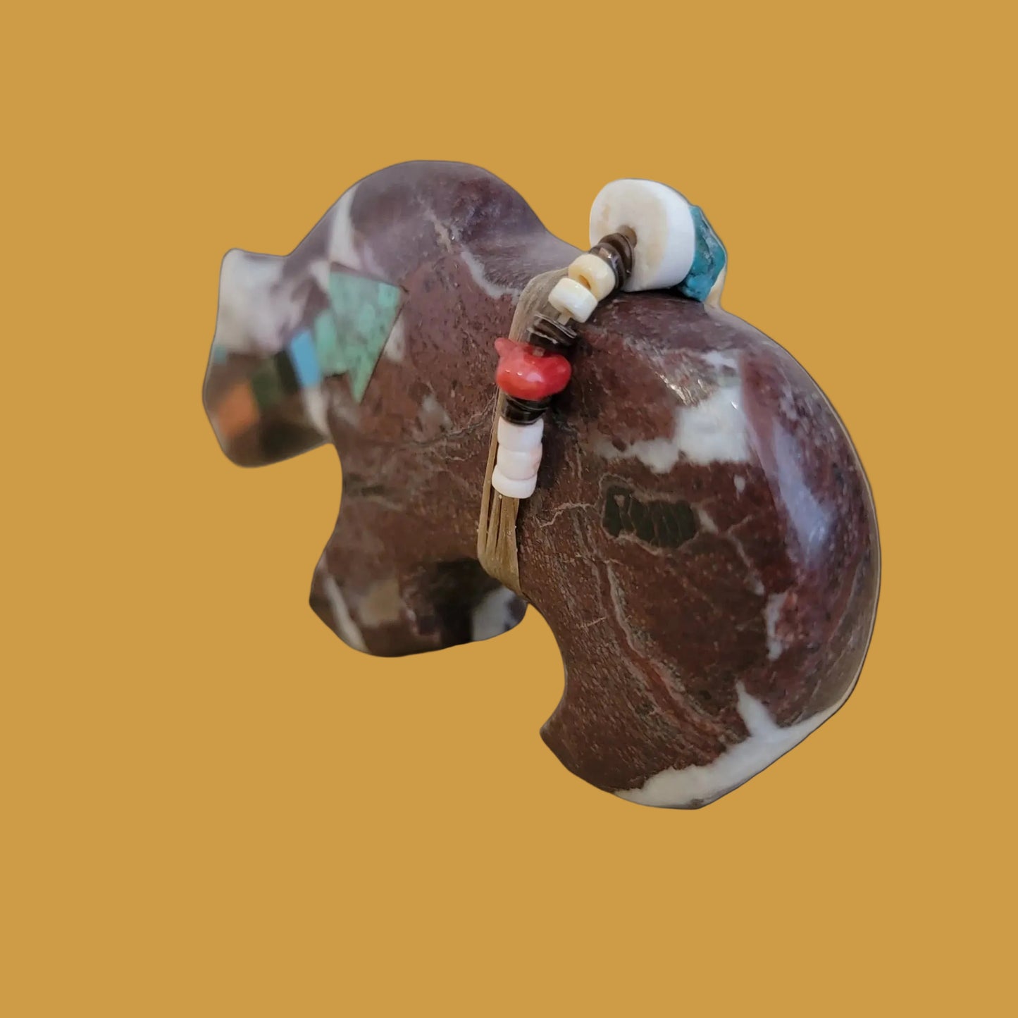 Grizzly Bear w/Impressive Heartline Zuni Fetish