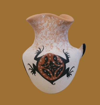 Zuni Fluted Rim Vase w/ Raised Frog and Gecko Pueblo Pottery