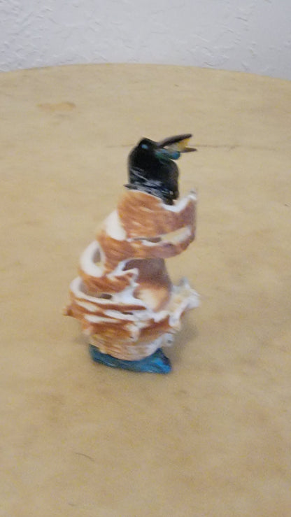 Raven w/Fish on Shell Perch Zuni Fetish