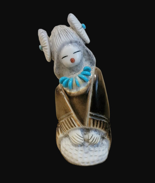 Beautiful Zuni Maiden w/Mano and Metate Zuni Fetish