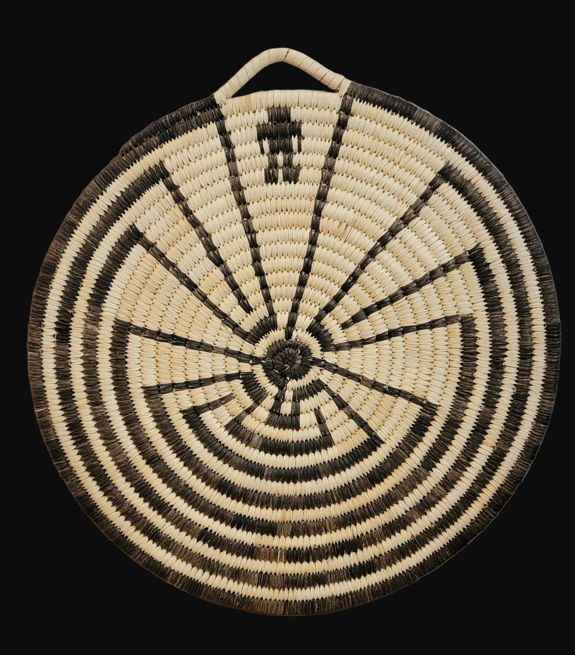 Rare Find!  Man in the Maze Papago/ Tohono O'Odham Indian Basket
