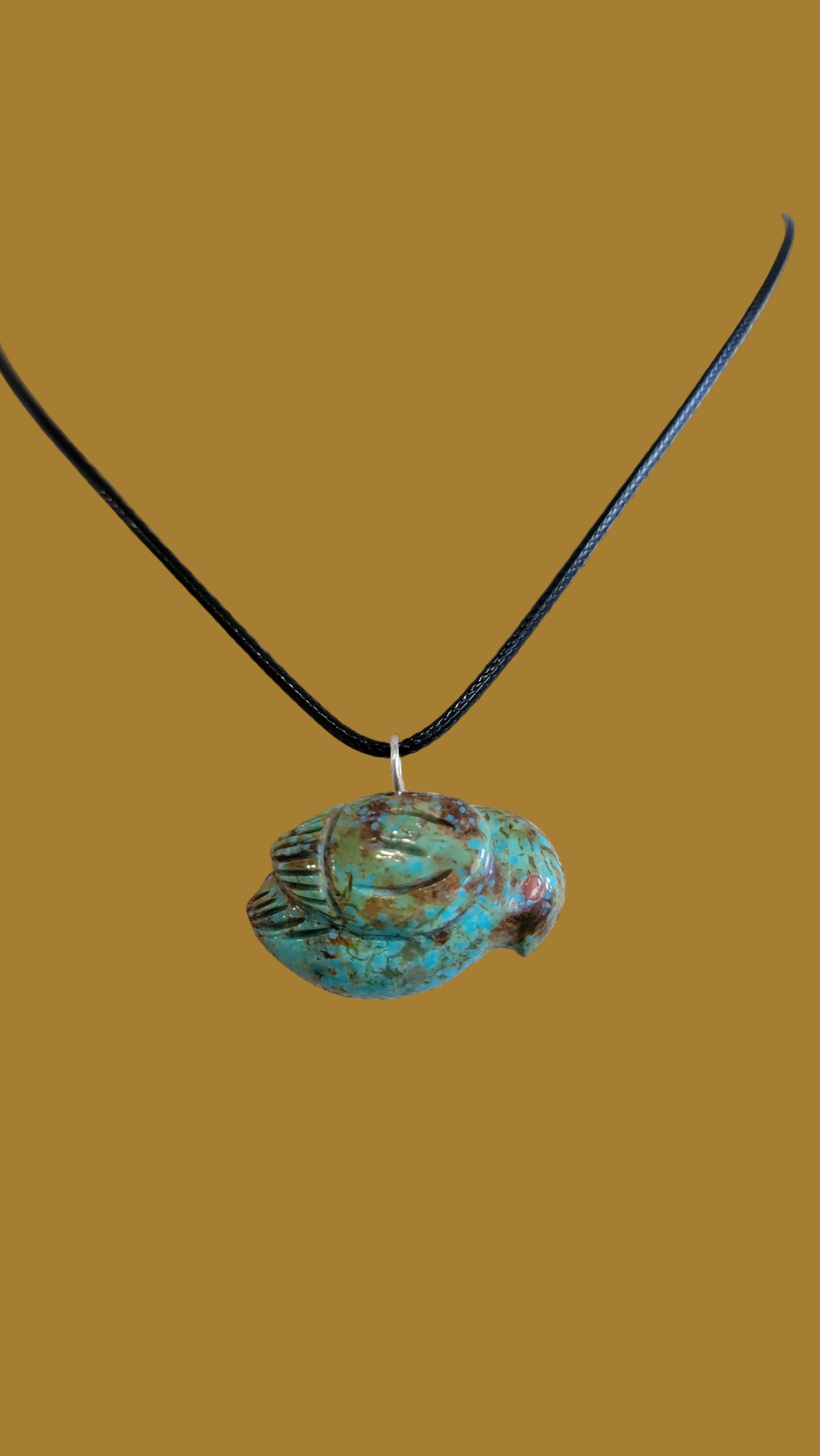 Beautiful Turquoise Messenger Bird Zuni Fetish Pendant Indian Jewelry