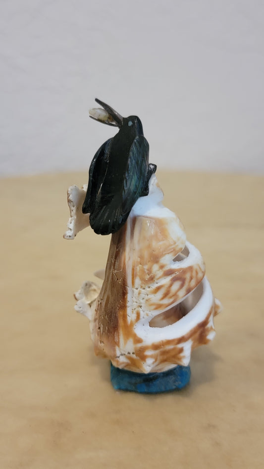 Raven w/Fish on Shell Perch Zuni Fetish