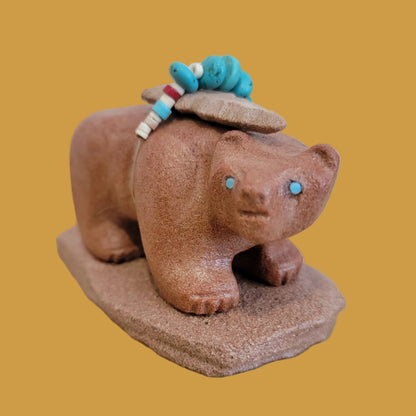 Sandstone Bear w/Large Arrowhead Bundle Zuni Fetish