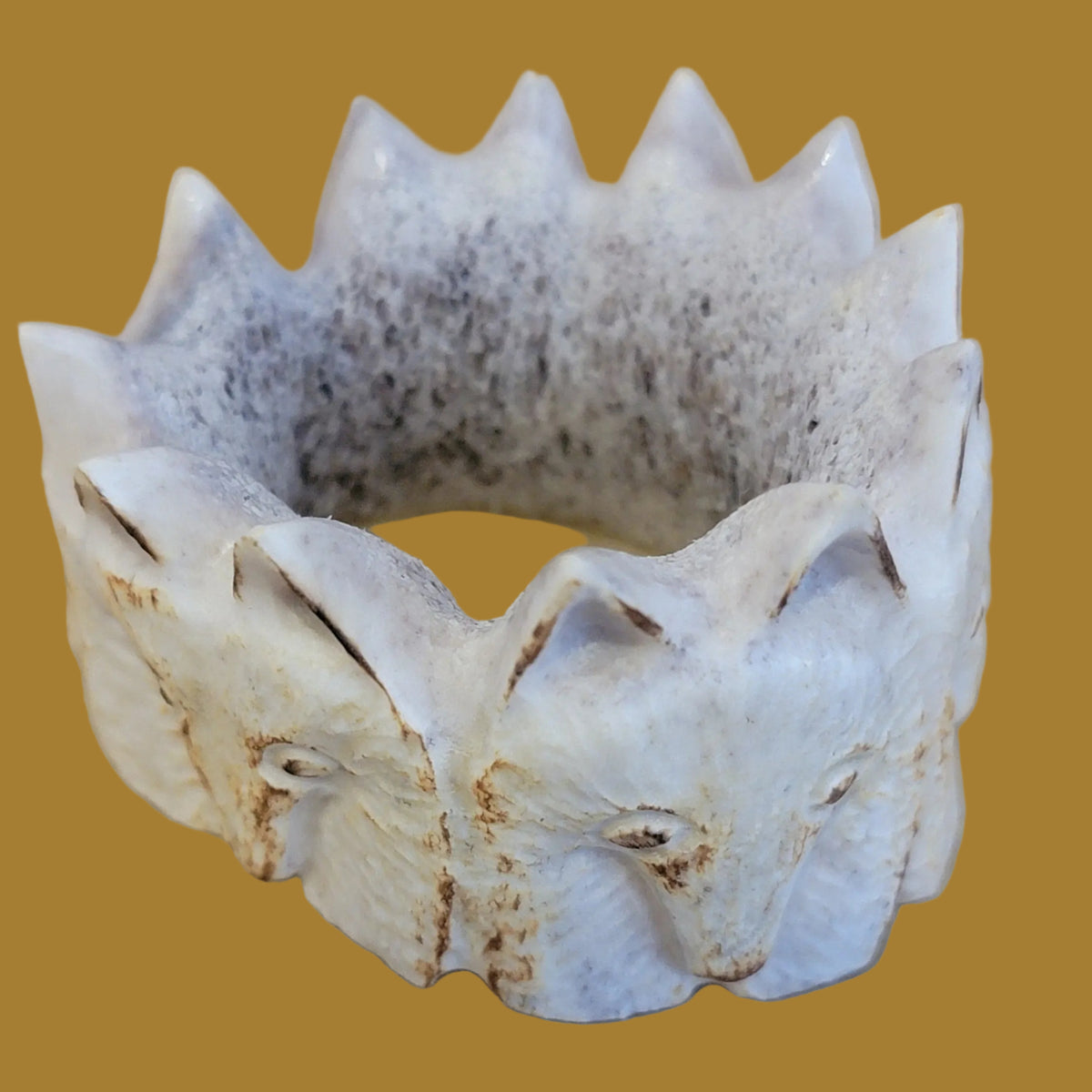 Antler Circle of Wolves Zuni Fetish