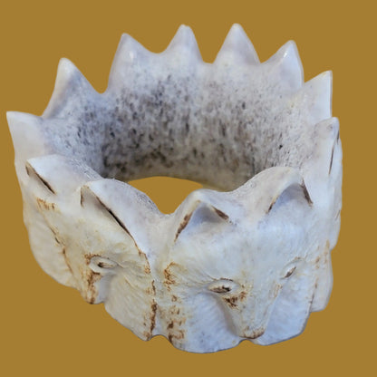 Antler Circle of Wolves Zuni Fetish