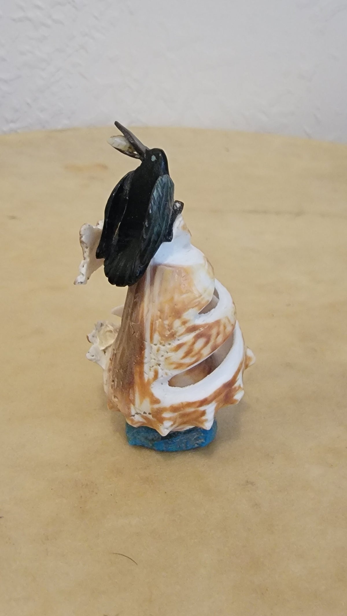 Raven w/Fish on Shell Perch Zuni Fetish