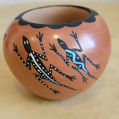 Lupita Yepa Traditional Jemez Pueblo Pottery Bowl w/ Geckos and More