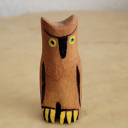 Alan Loy Lewis Cottonwood Root Zuni Fetish Owl/ FolkArt