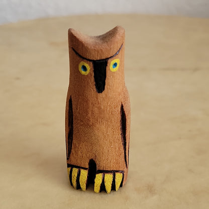 Cottonwood Root Zuni Fetish Owl/ FolkArt