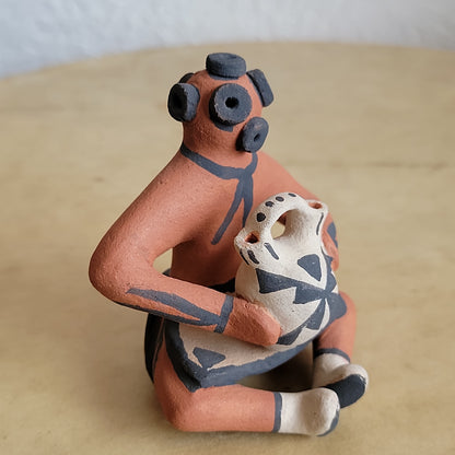 Bonnie Fragua Mudhead Clown With Wedding Vase Jemez Indian Pottery