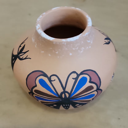 Tara Edaakie Zuni Pueblo Pottery w/ Deer and Butterfly Pattern