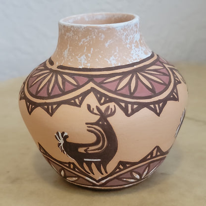 Tara Edaakie Quadruple Deer Pattern Zuni Pueblo Pottery