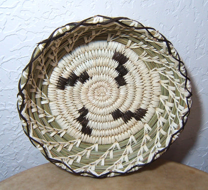 Tohono O'Odham Lightning Indian Basket