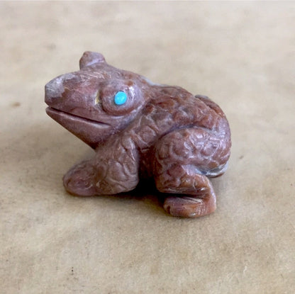 Karen Zunie Picasso Marble Frog Zuni Fetish